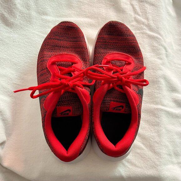 Nike Tanjun University Red/Black Lace-Up Athletic Shoes - Picture 4 of 11